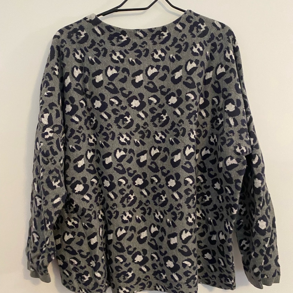 LOFT Leopard Pattern Sweater - Picture 4 of 4